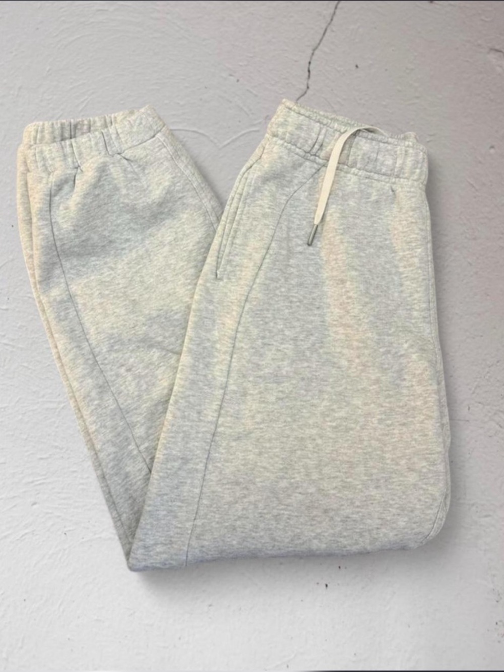 lululemon athletica Scuba Mid-rise Oversized Gray Jogger Sweatpants Like NEW